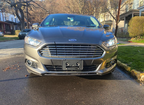 Photo 2 of 11 of 2016 Ford Fusion Titanium